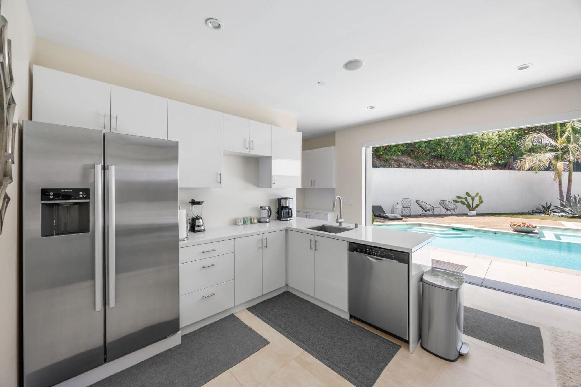 New Listing Mountainside By Colby & Conrad Сasa de vacaciones Los Ángeles