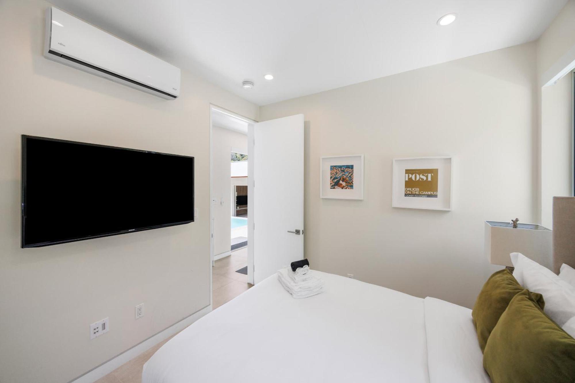 Сasa de vacaciones New Listing Mountainside By Colby & Conrad *