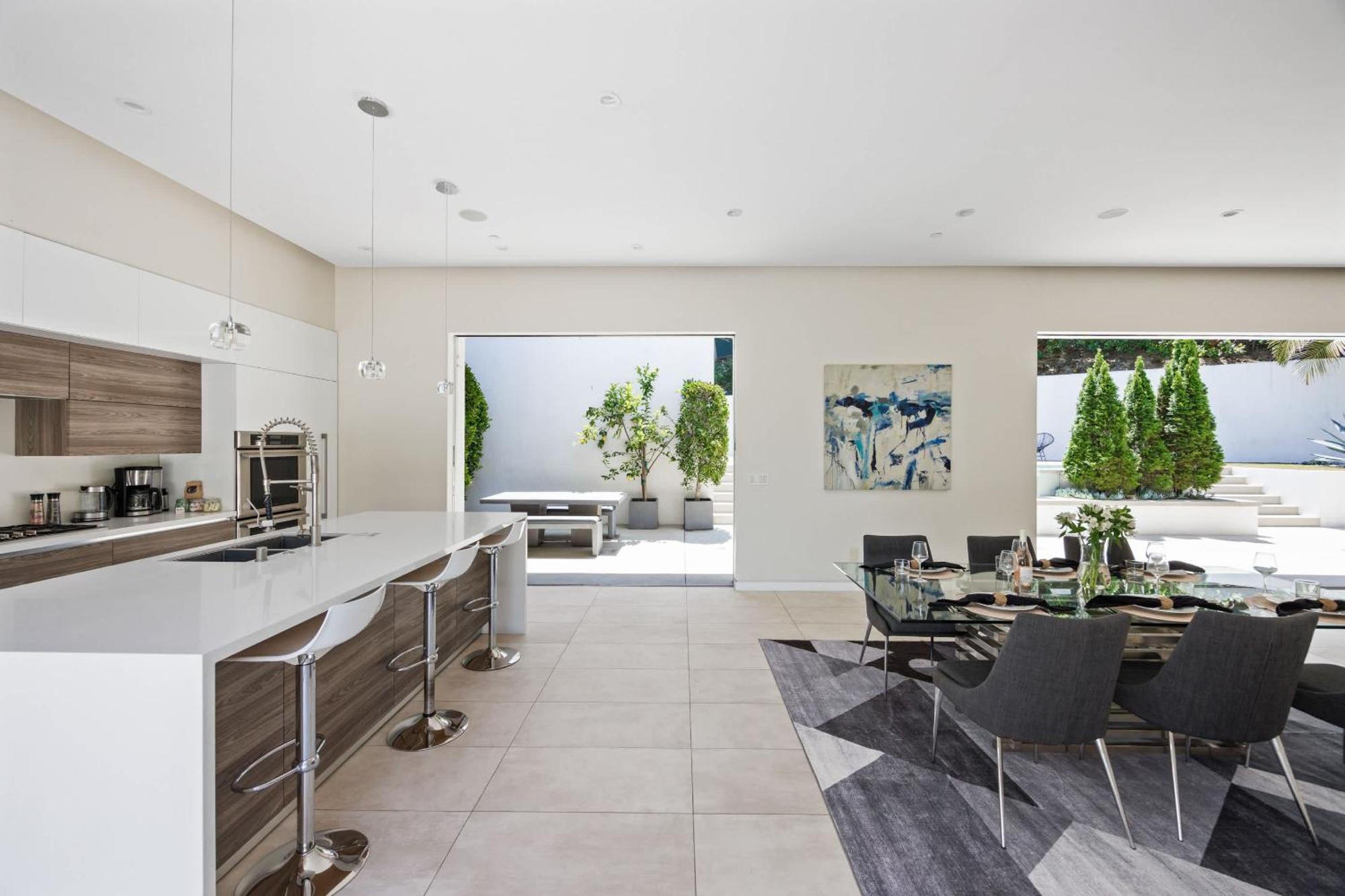 New Listing Mountainside By Colby & Conrad * Los Ángeles