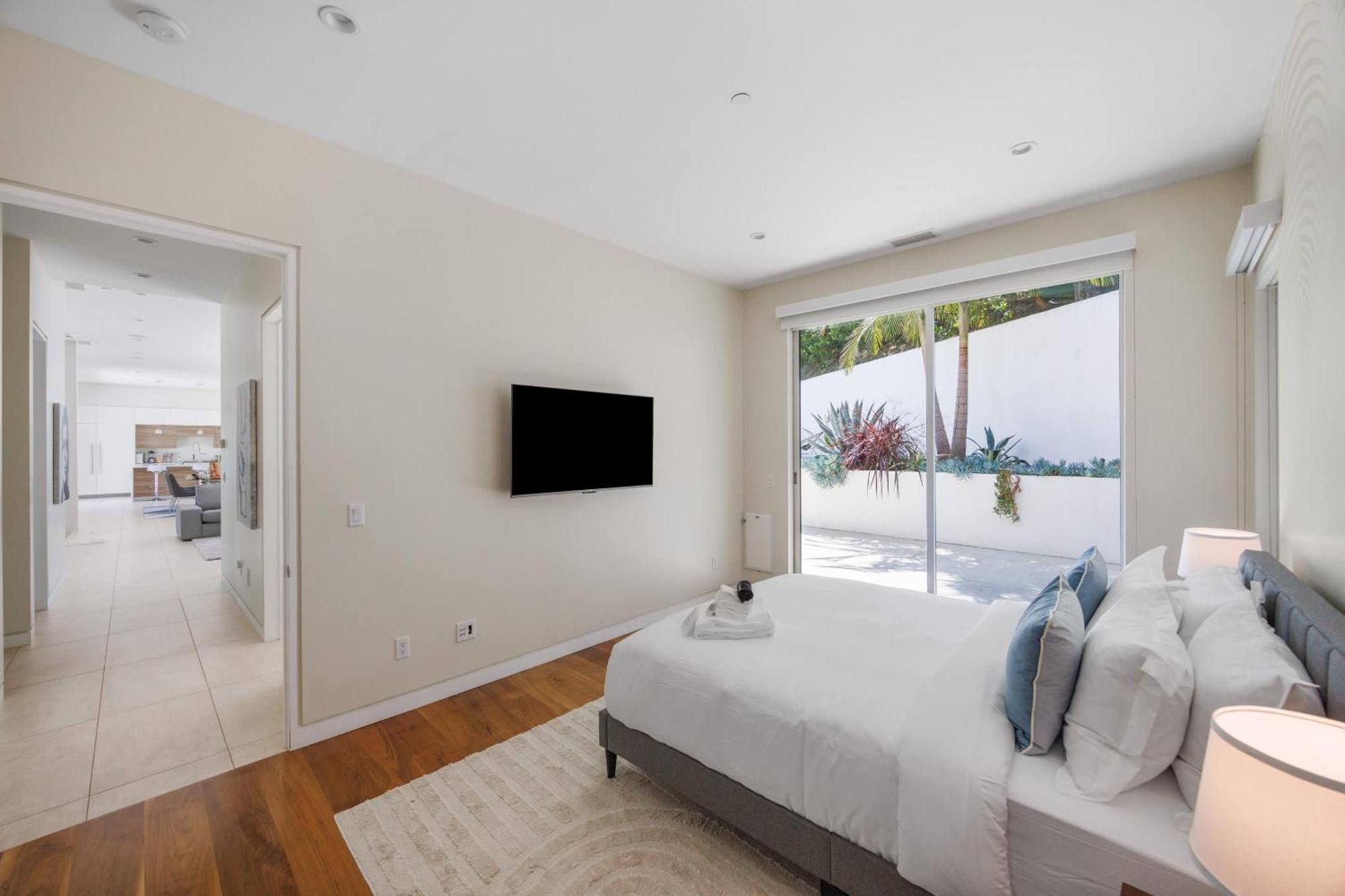 New Listing Mountainside By Colby & Conrad