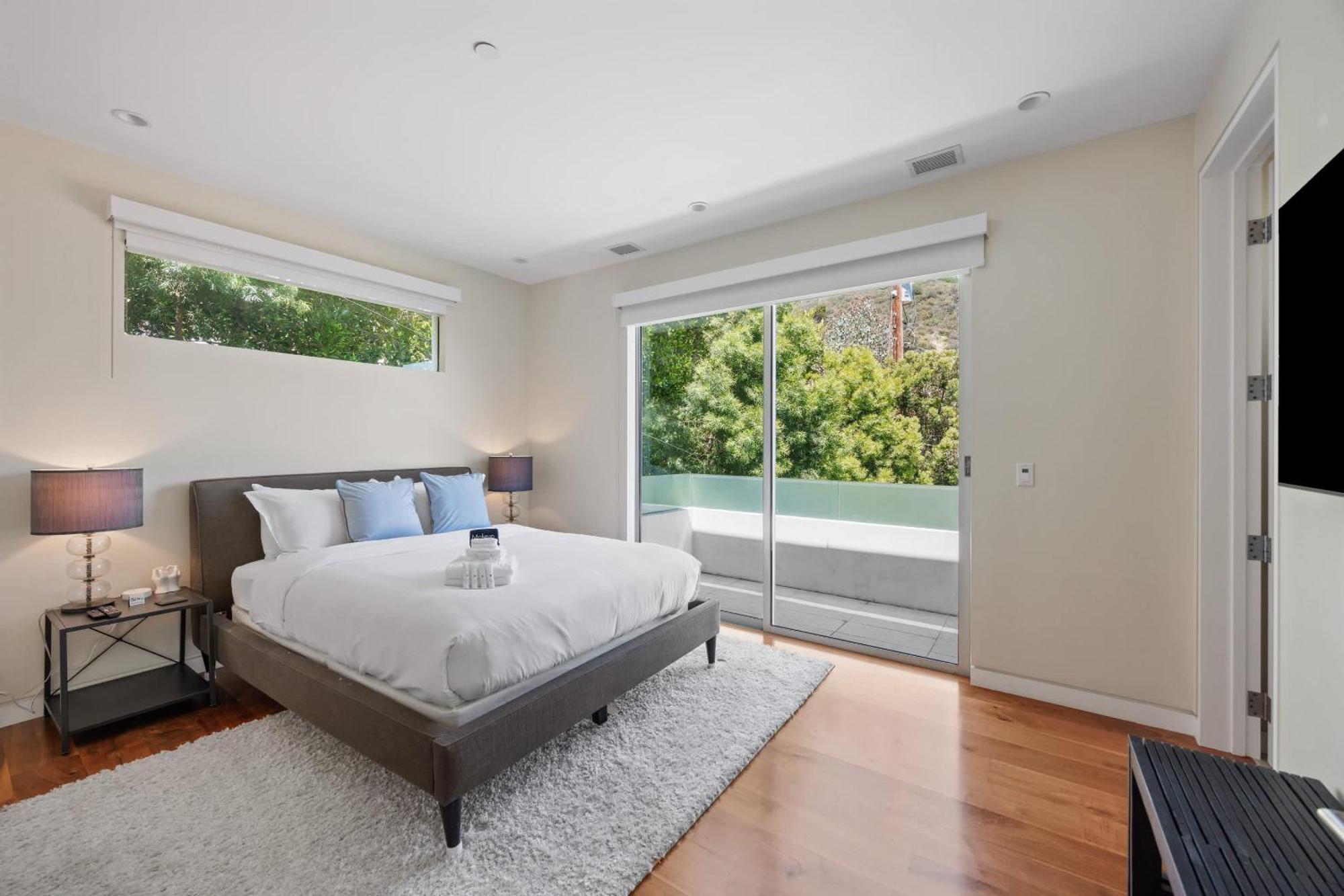 New Listing Mountainside By Colby & Conrad *
