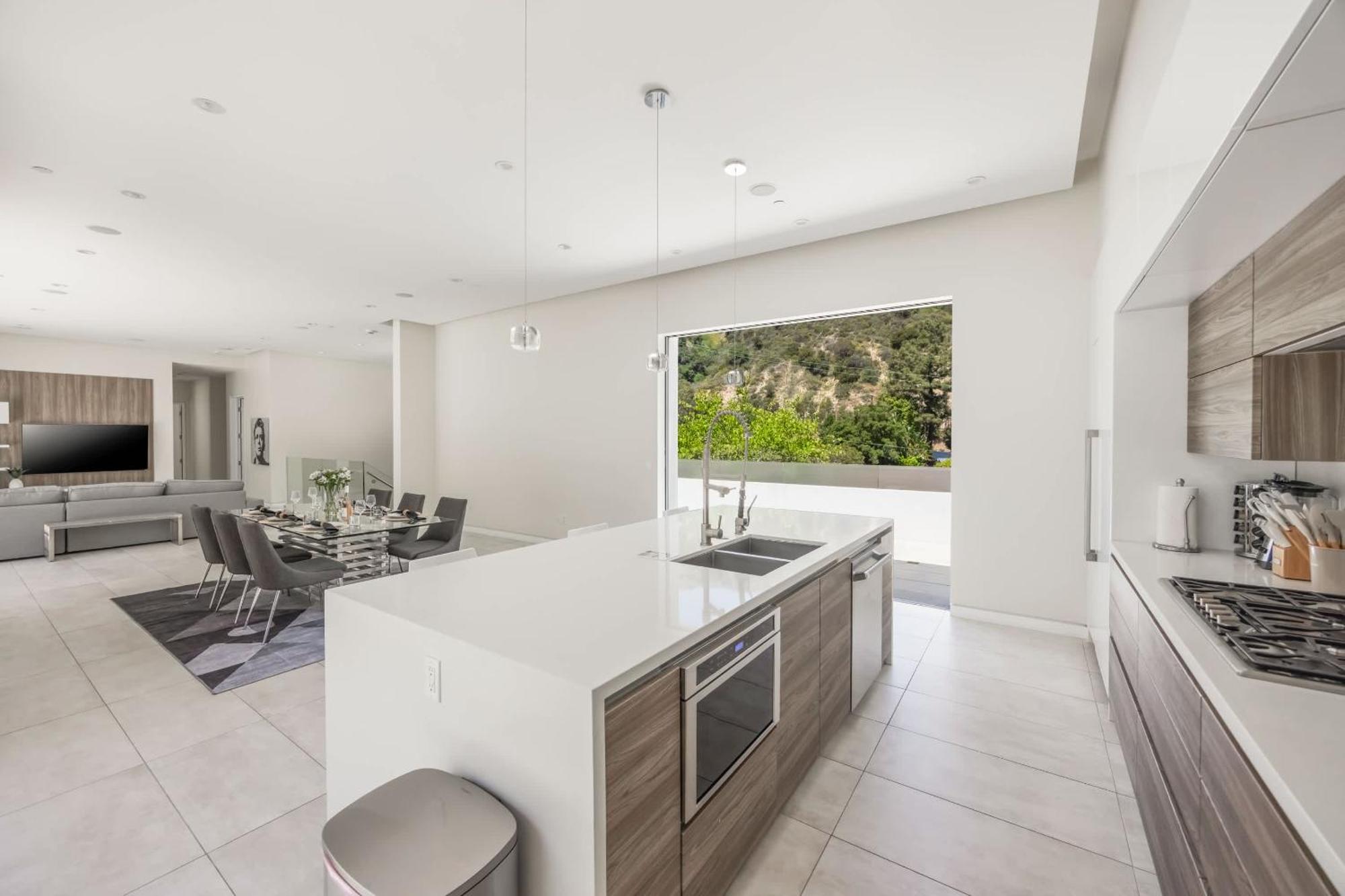 New Listing Mountainside By Colby & Conrad Los Ángeles