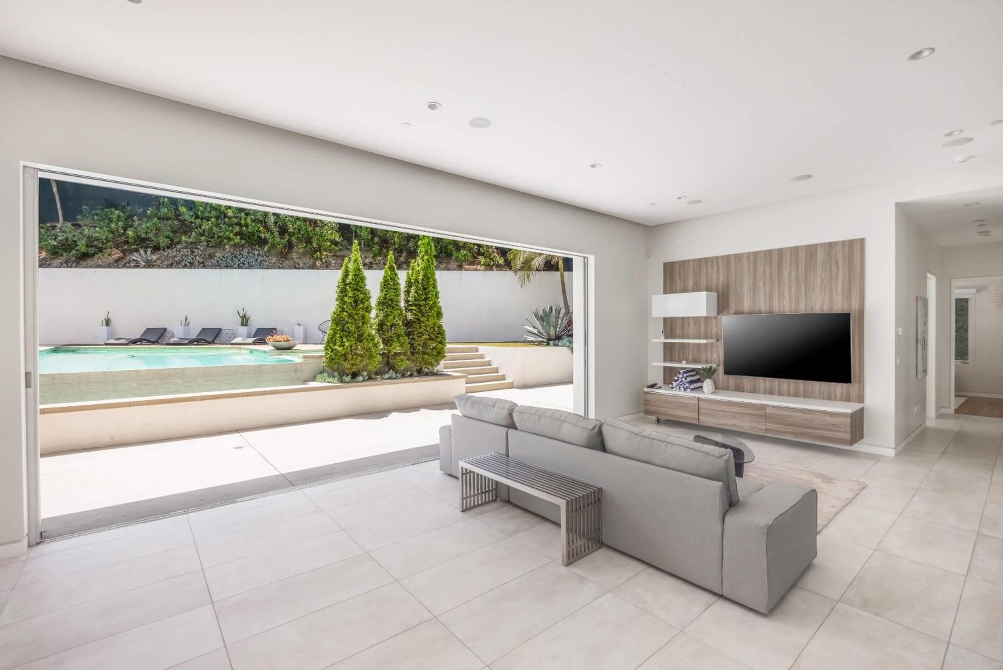 Сasa de vacaciones New Listing Mountainside By Colby & Conrad