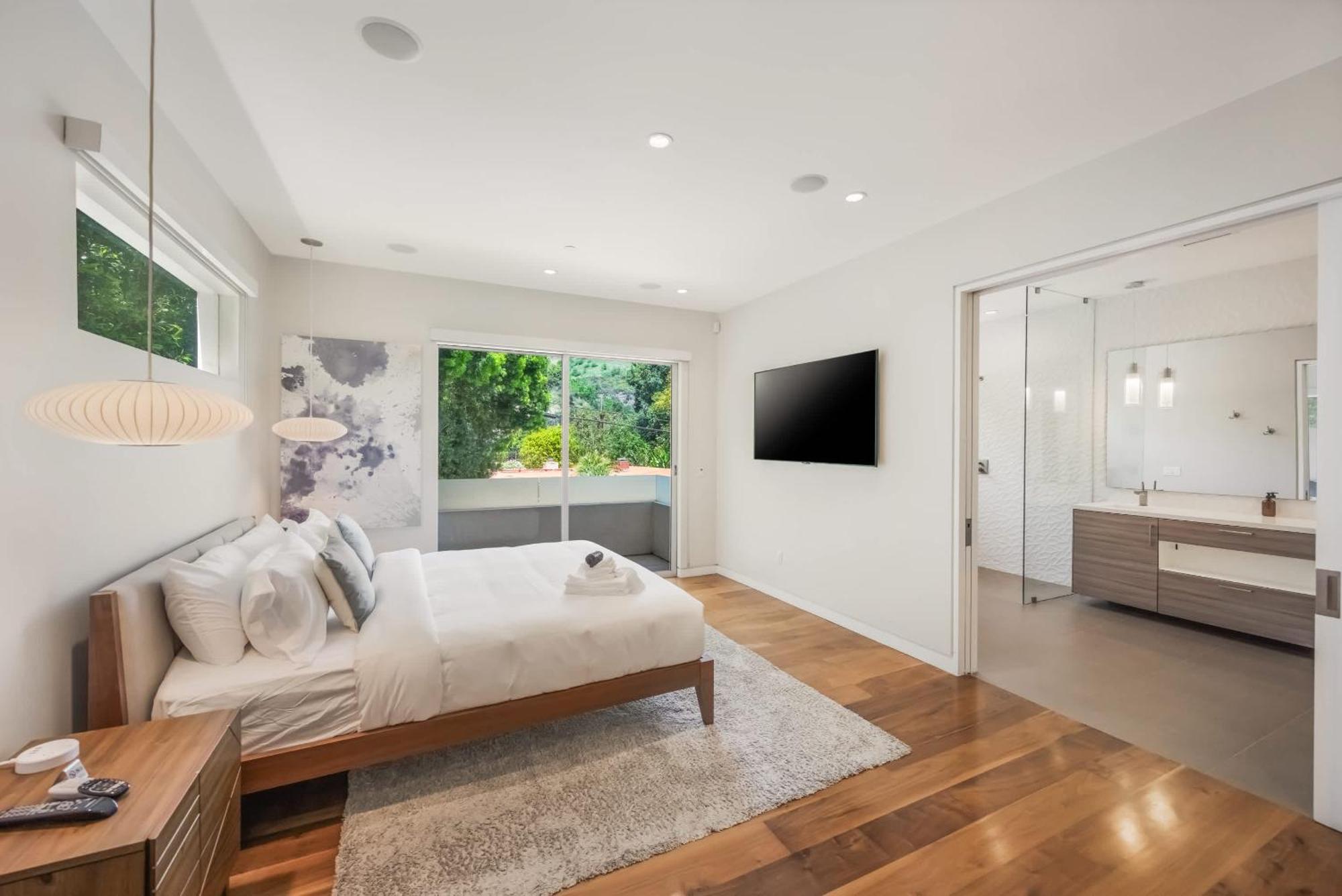 Сasa de vacaciones New Listing Mountainside By Colby & Conrad