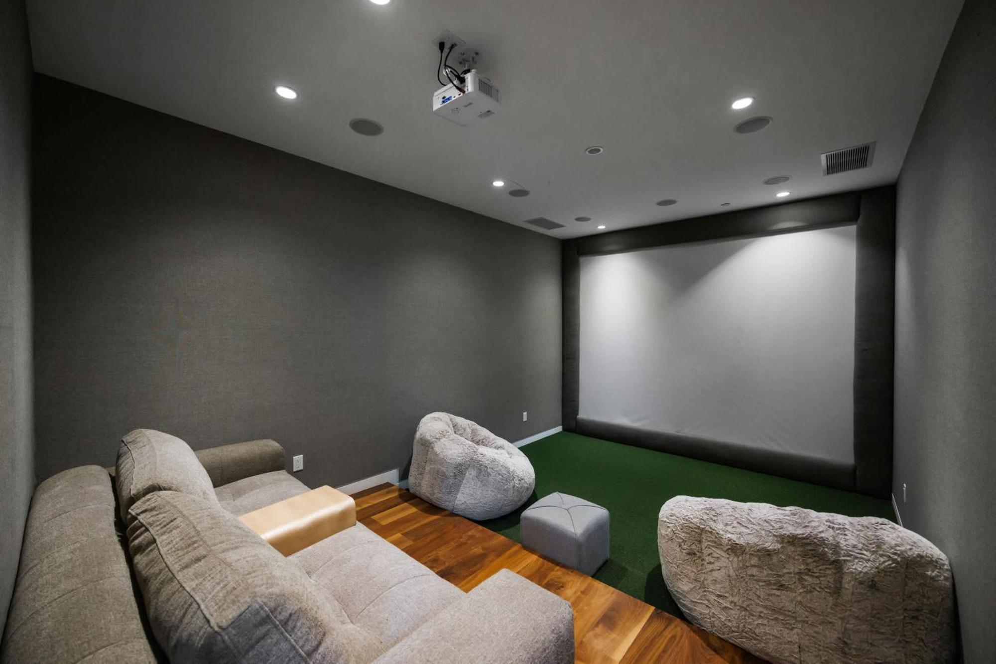 Сasa de vacaciones New Listing Mountainside By Colby & Conrad